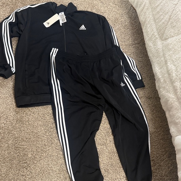 Adidas Mens 2XL Black and White Sweatpants & Joggers Set. NEW WITH TAGS - Picture 9 of 10